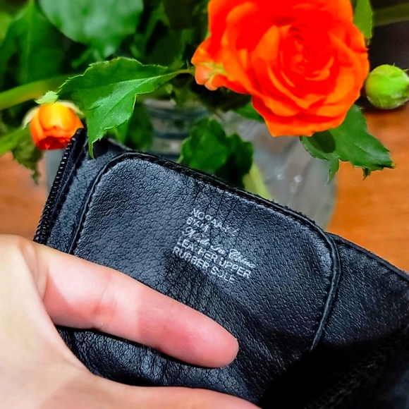 Donald Pliner Women's Noraa Boots ♡ - Picture 4 of 5